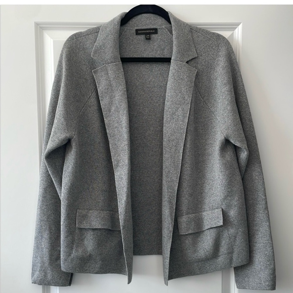 NWOT Banana Republic Size L Gray Knit Cardigan